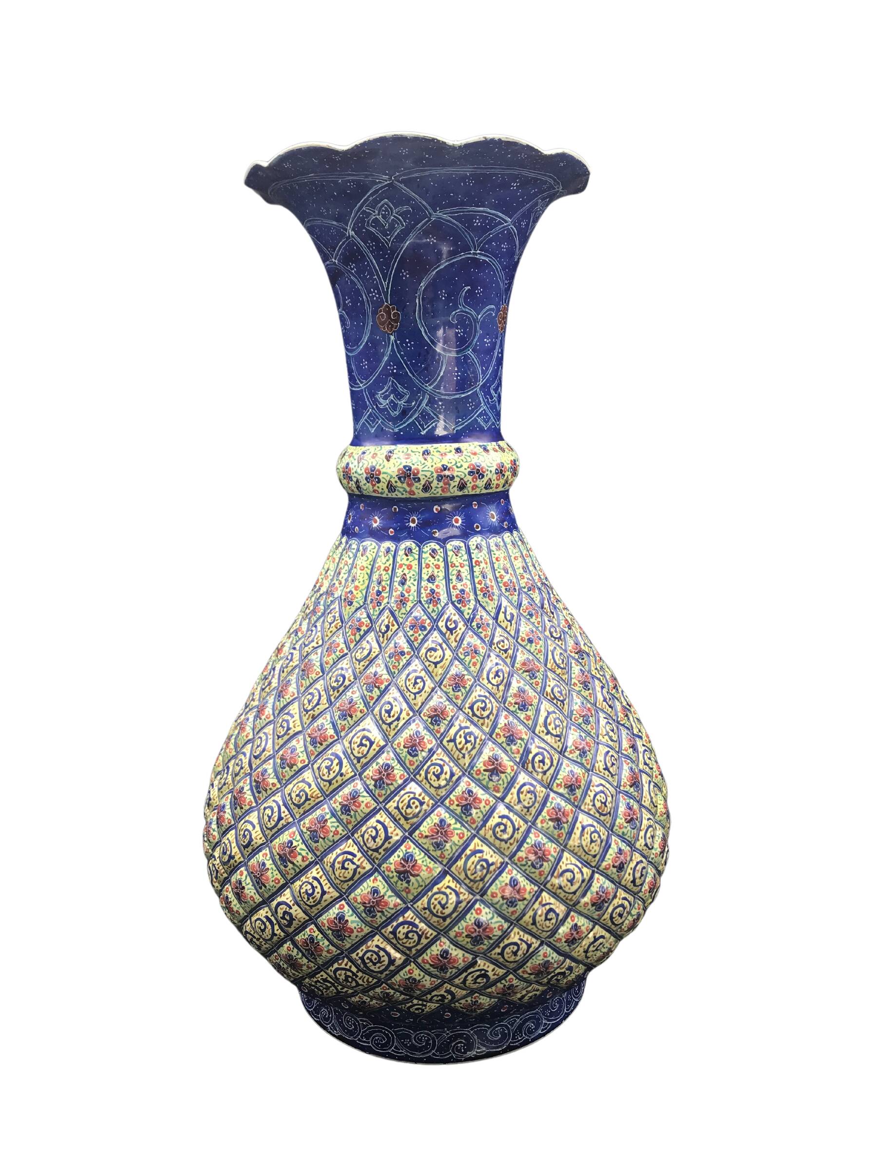 Minakari vase