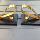 Bookend