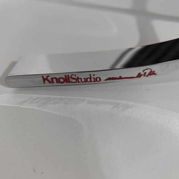 Chaise  Barcelona de Mies Van Der Rohe pour Knoll