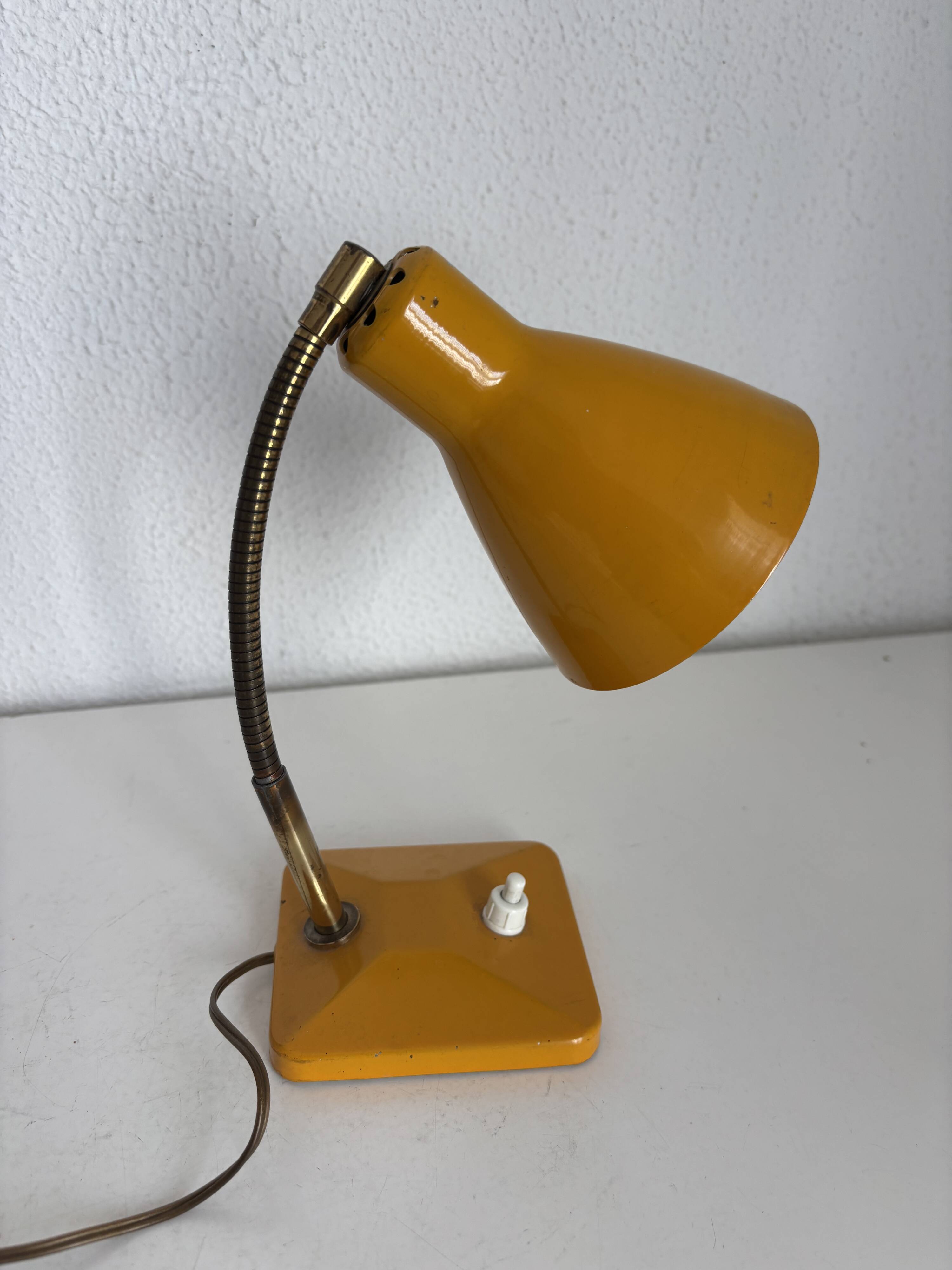 Vintage 1950 bedside lamp for children's desk gum-gutta - 21 cm