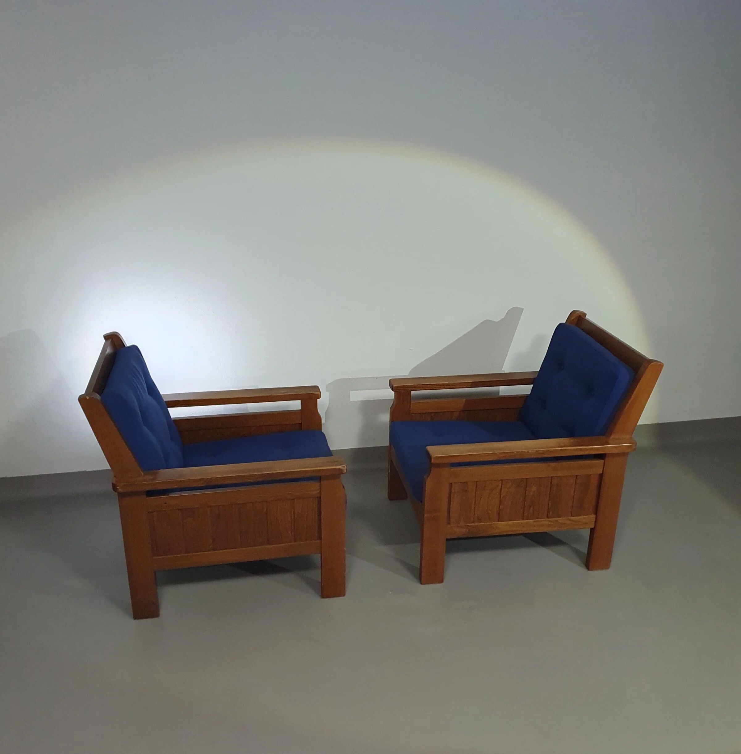 2 brutalist lounge chairs - 1960s