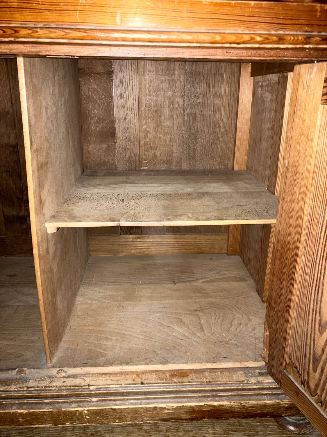 Bathroom furniture - Dressing table,