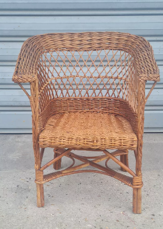 Children's chair in rattan and wicker