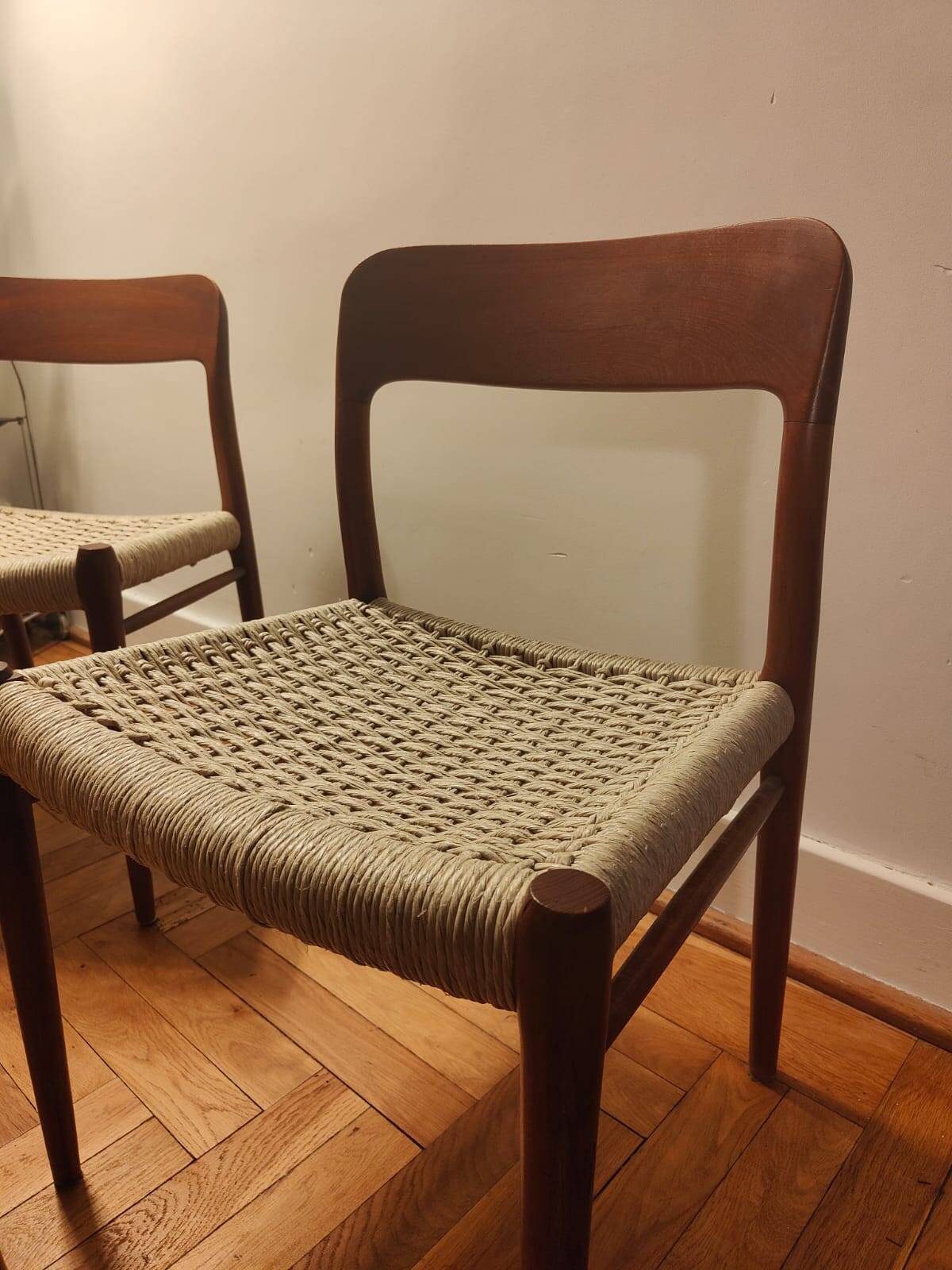 Chairs 75 Noels Otto Moller