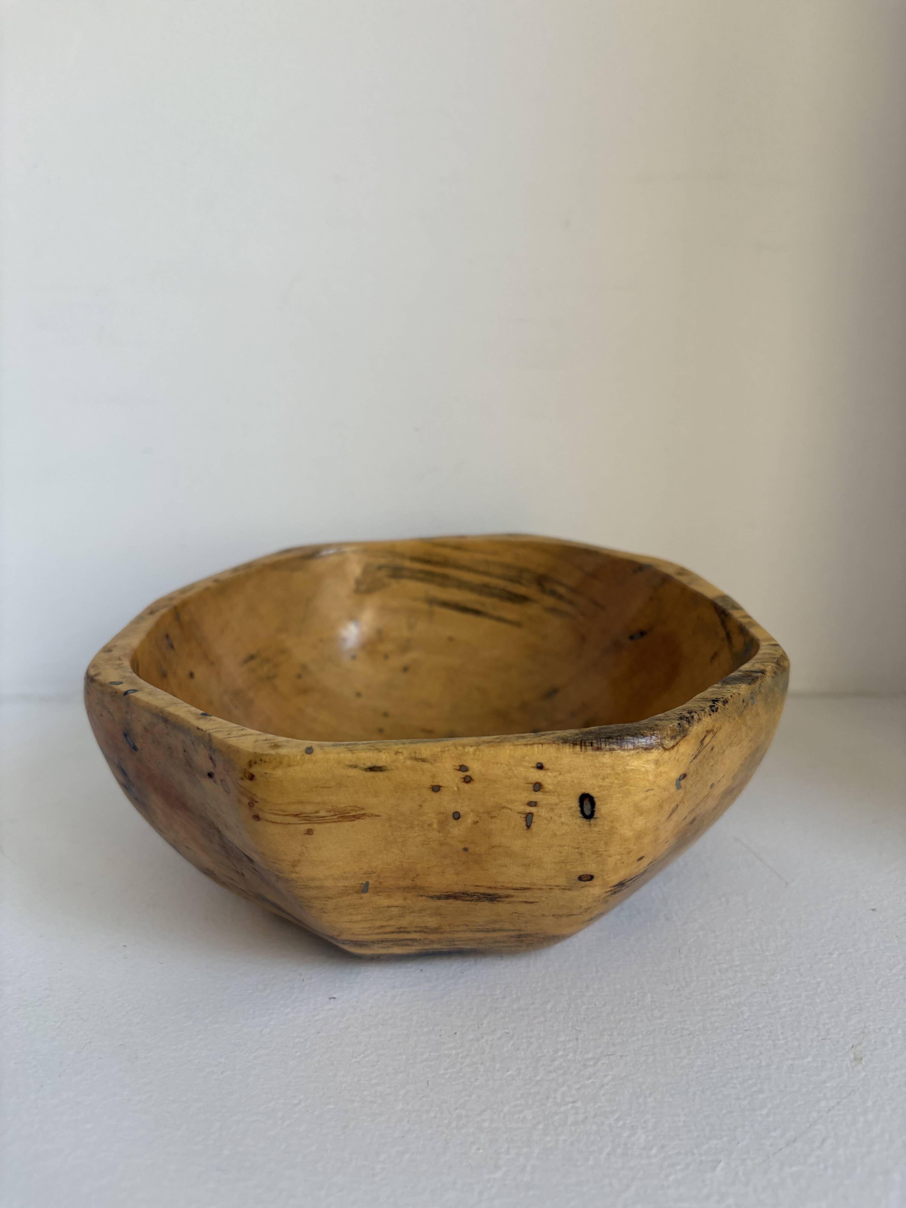 Set of 8 decorative items