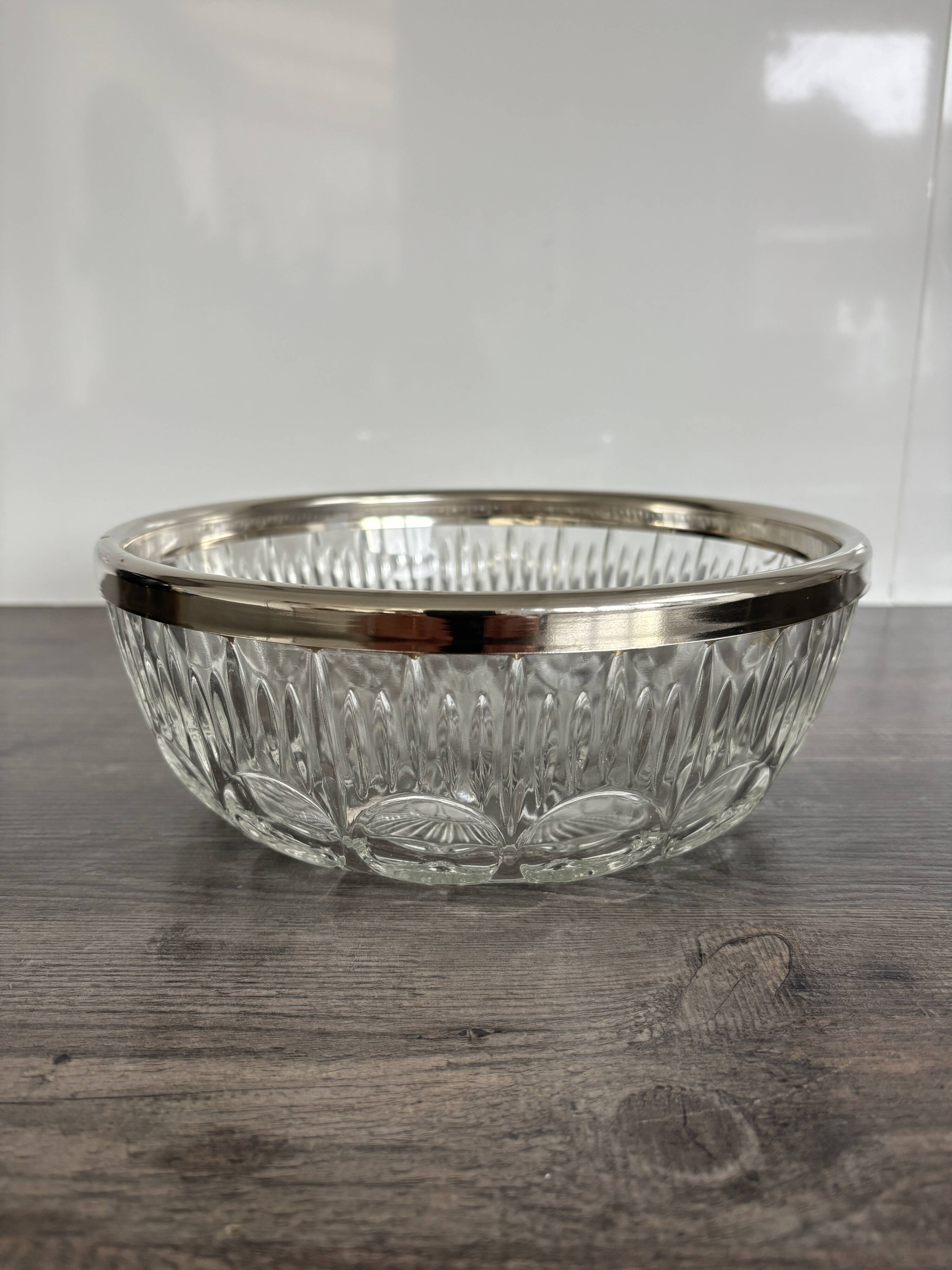 Vintage salad bowl in moulded glass and silver-plated metal.
