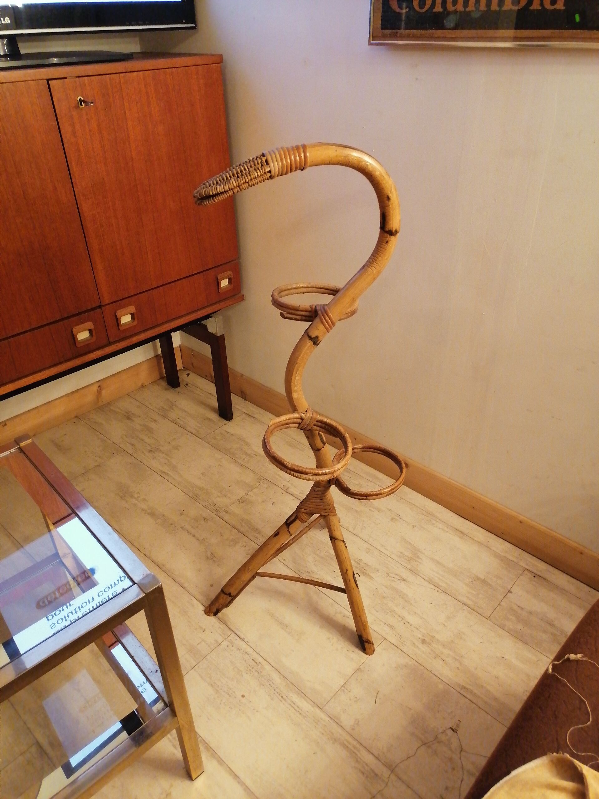 Plant holder bamboo rattan snake vintage