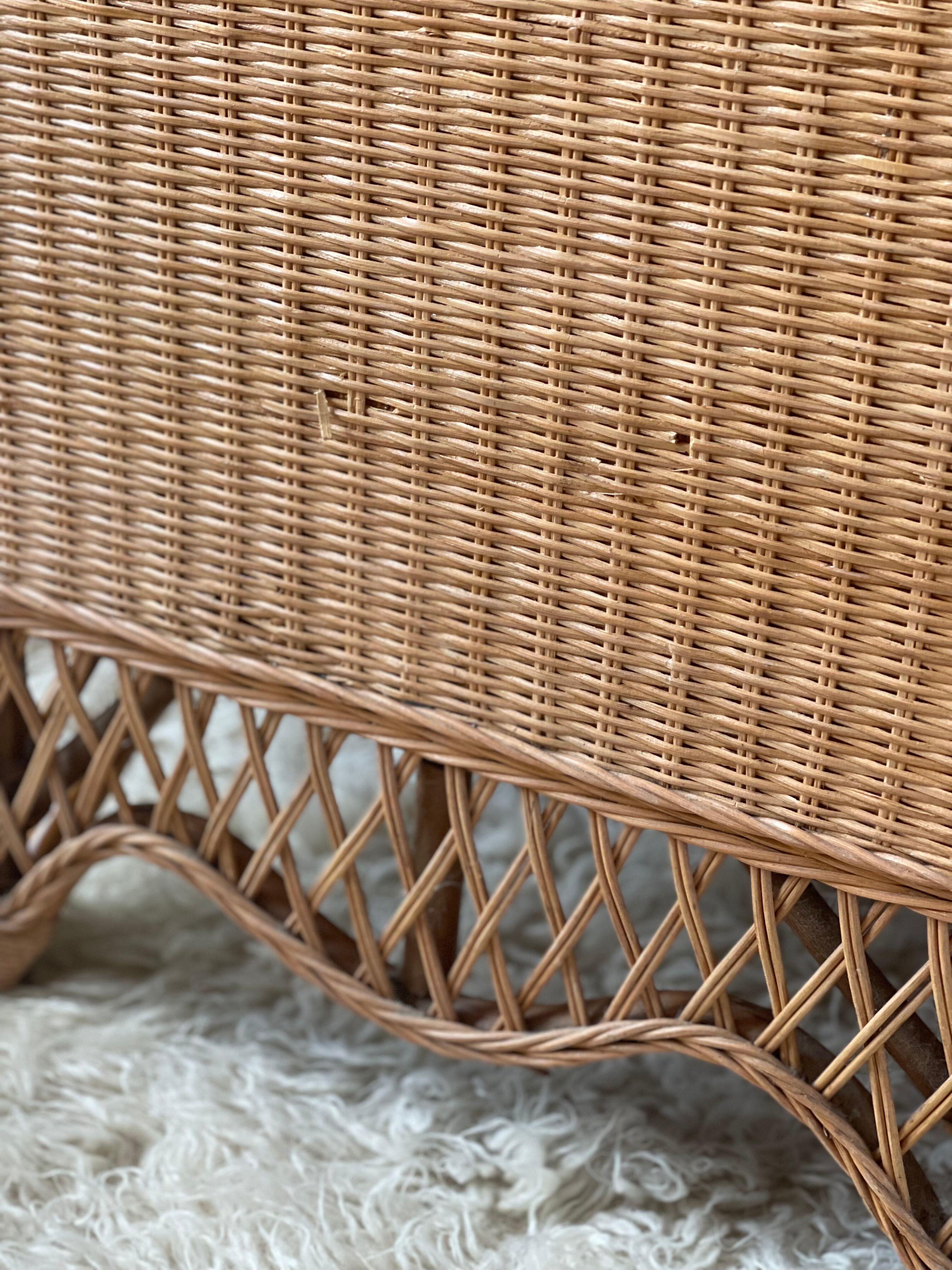 Commode vintage en rotin