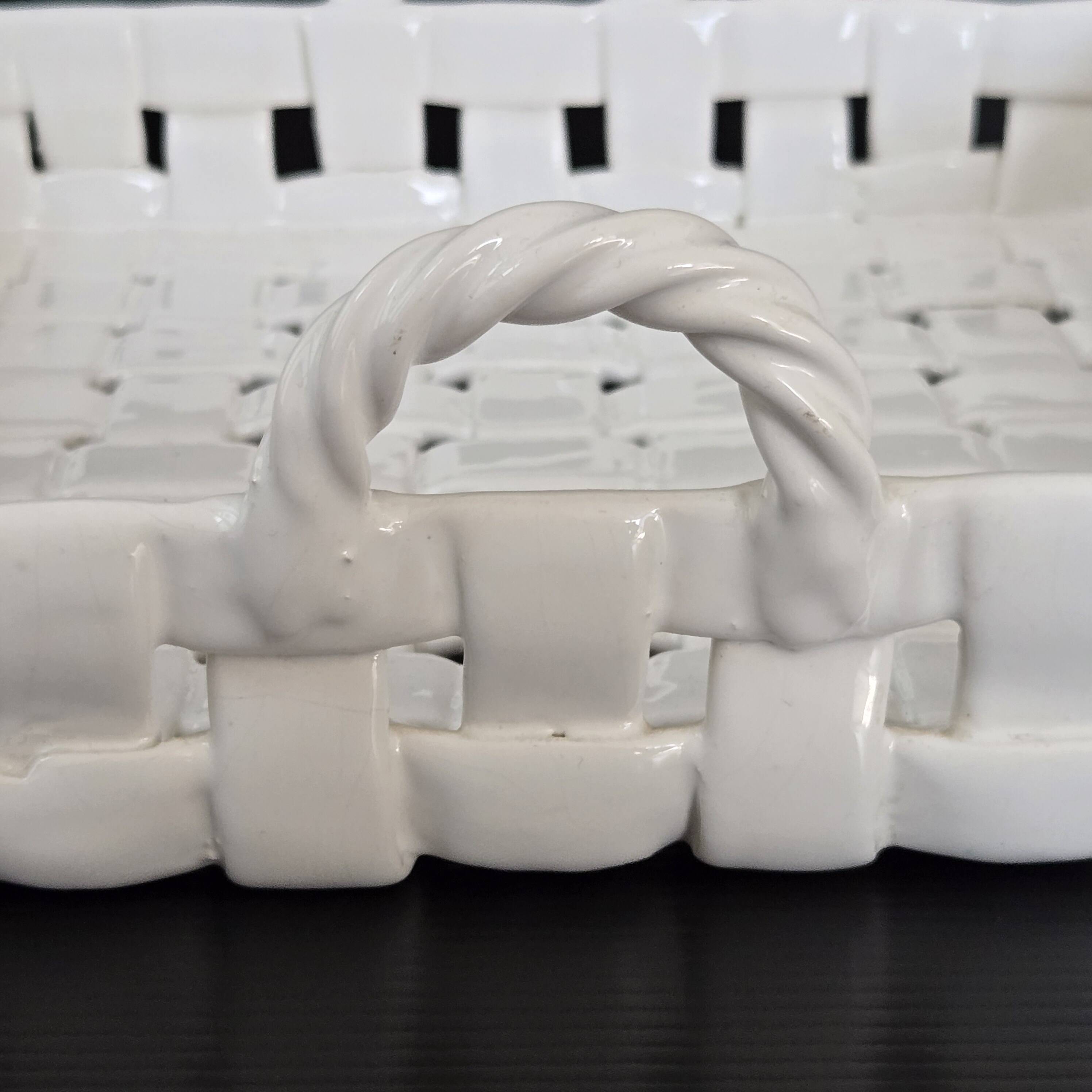 Vintage woven pocket emptier 1960