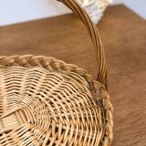 Natural wicker presentation basket
