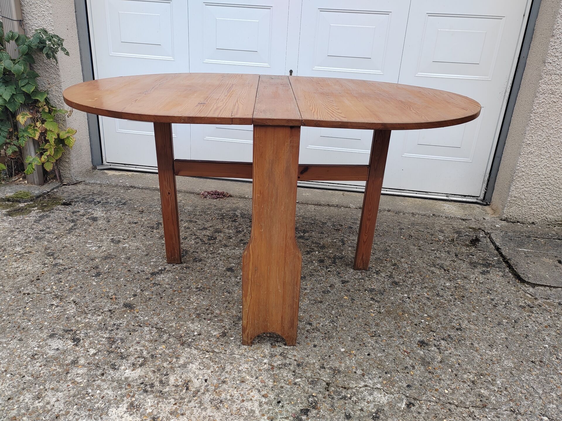 Vintage pine folding table