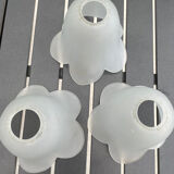 3 tulips with 5 petals, antique satin glass
