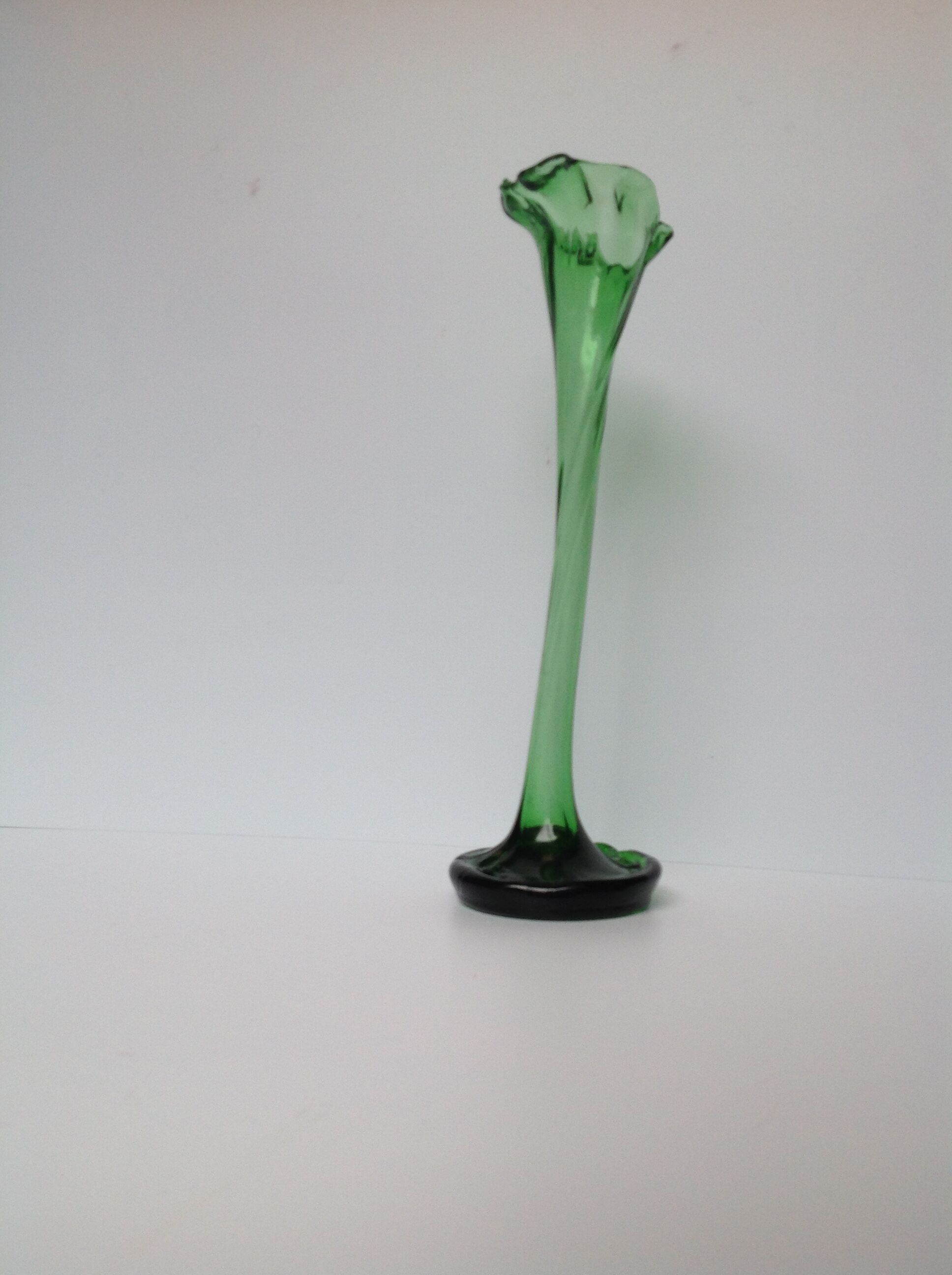 Green soliflore vase