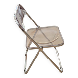 4 folded chairs