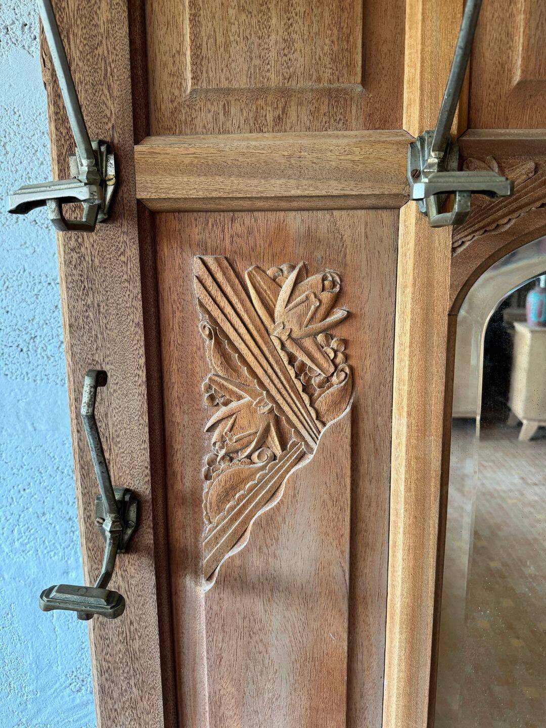 Art Deco coat rack in solid mahogany