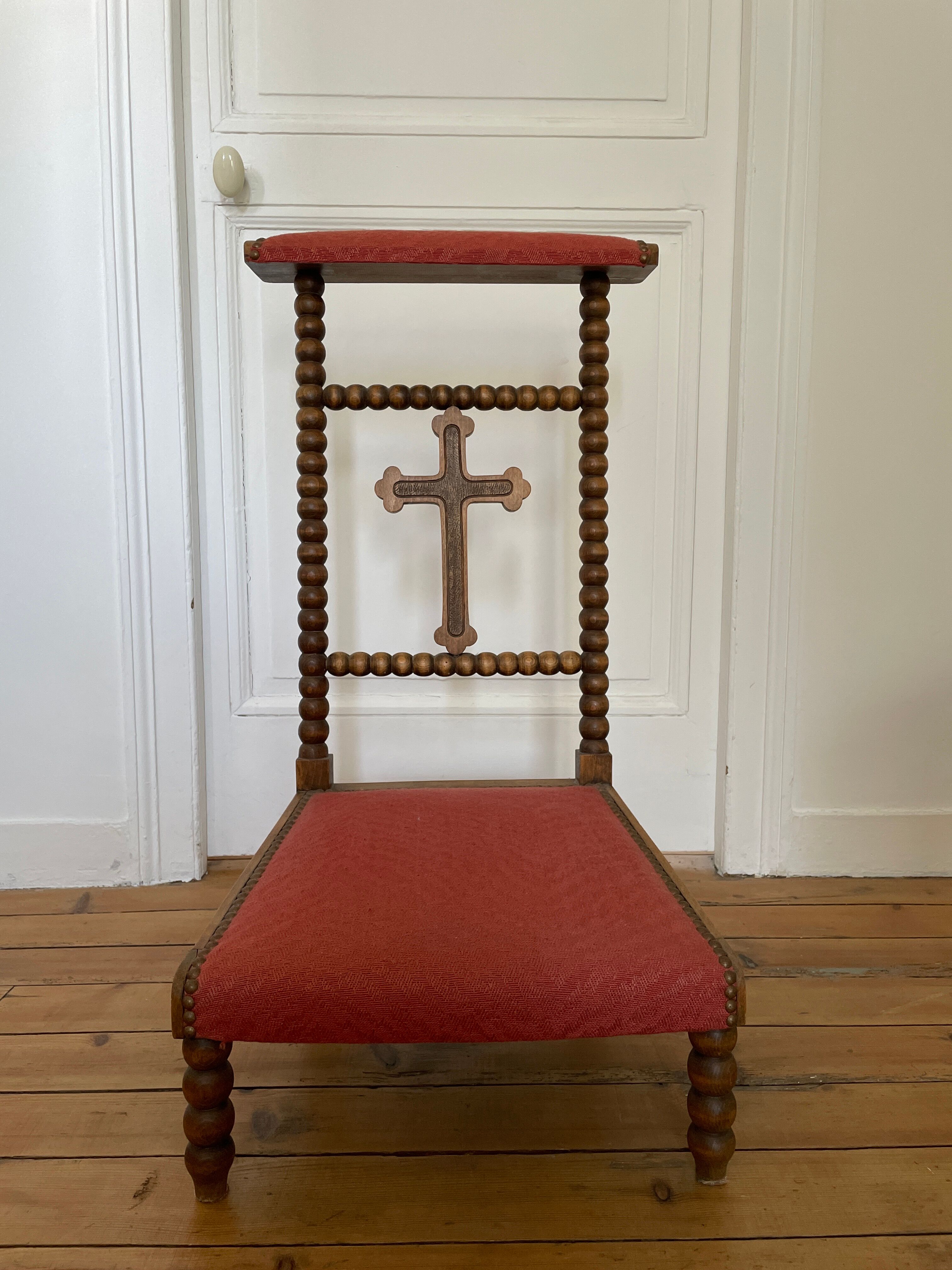 Chair prays to God Napoleon III