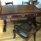 Bureau ministre et 3 chaises