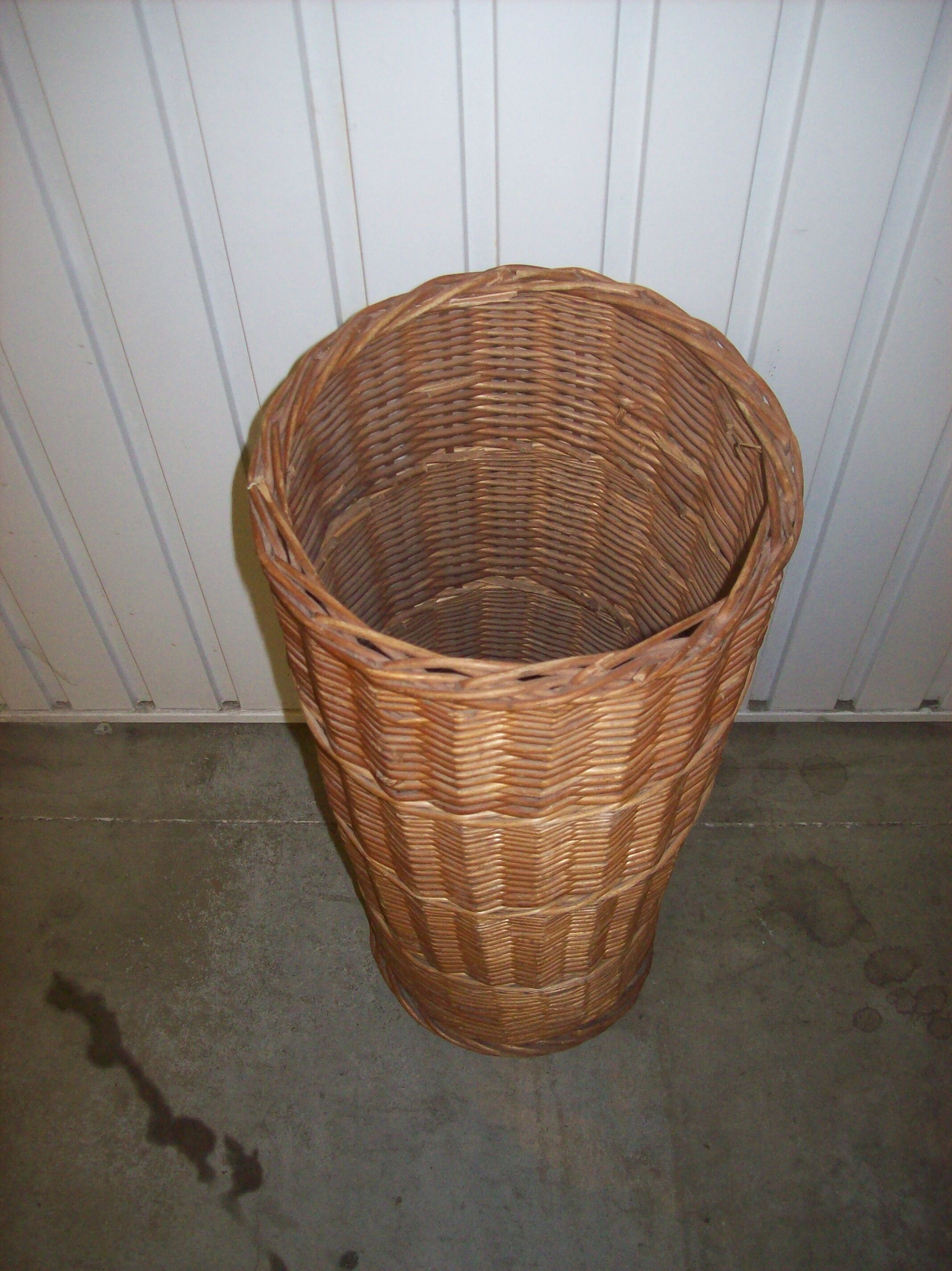 Porte parapluie en osier