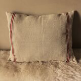 Cushion torchons chevrons bands red green yellow