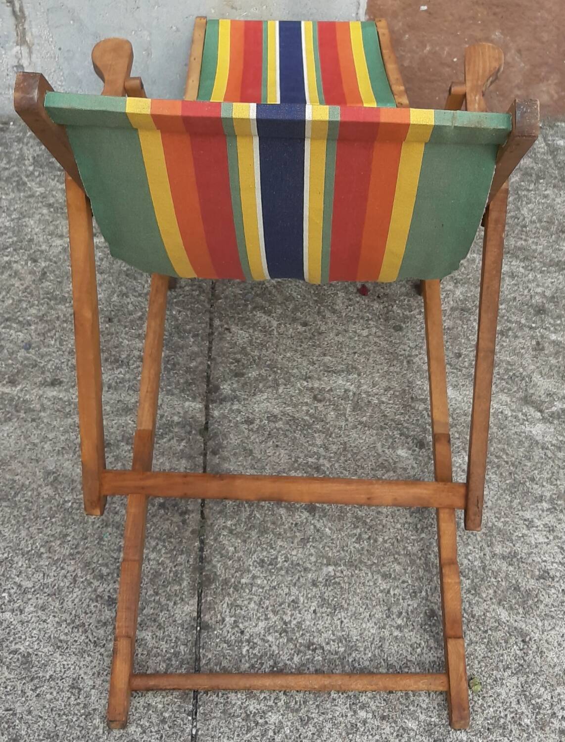 Vintage deckchair, lounge chair or chaise longue