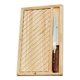 Breadboard and knife Laguiole