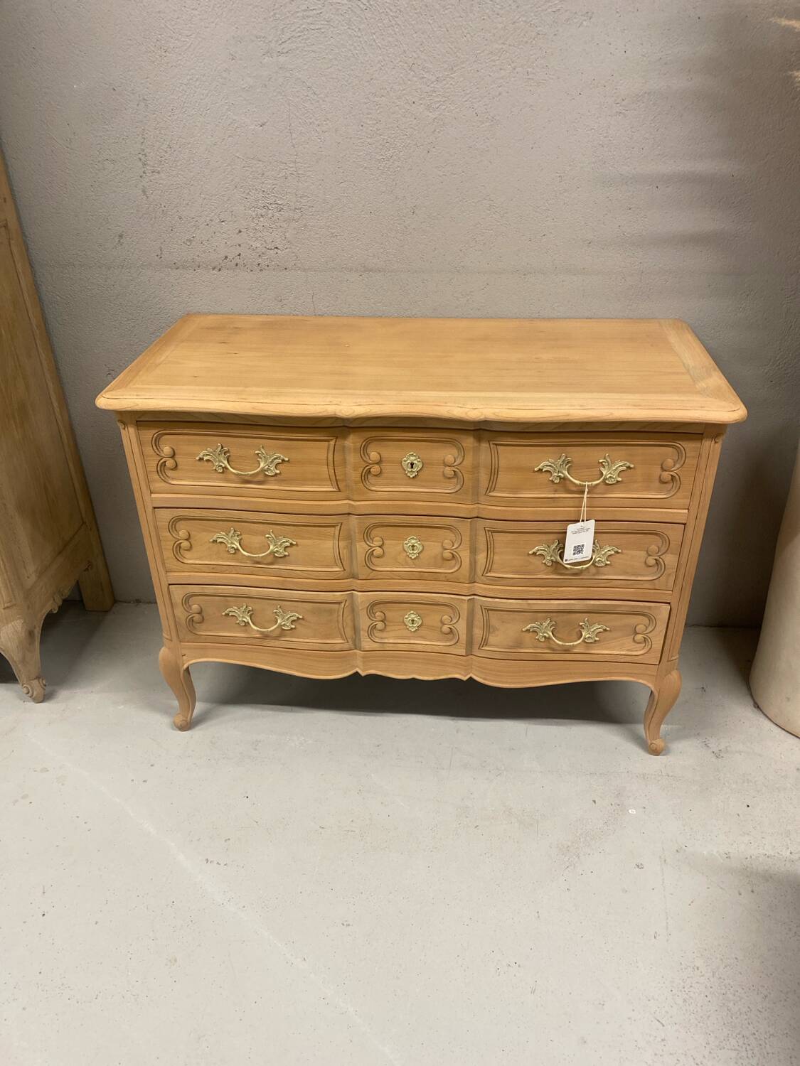 Commode Louis XV en bois brut