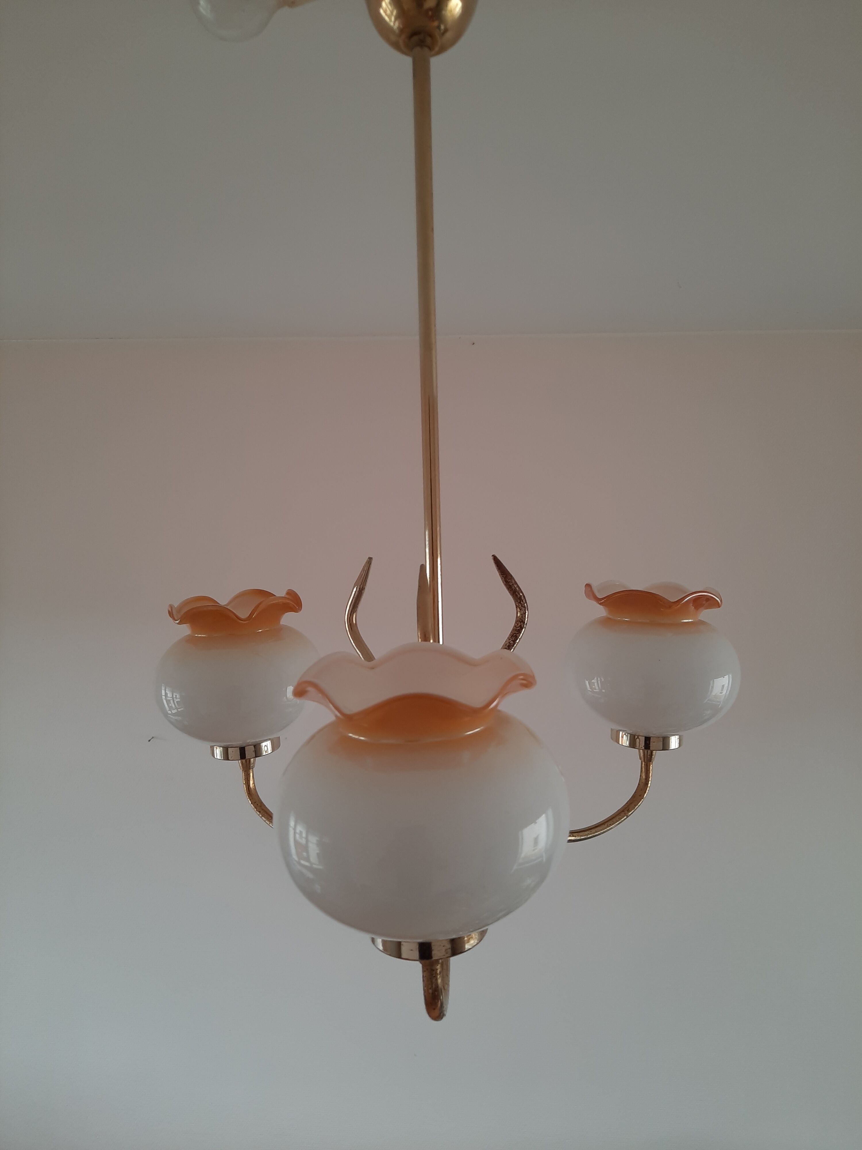 opaline chandelier with 3 burners 60s