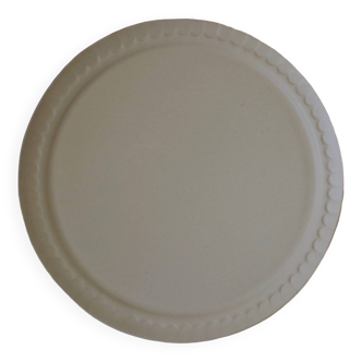 dessert plate in white chamotte stoneware