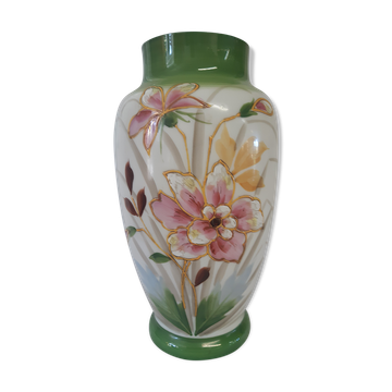 Vase Napoléon III en opaline