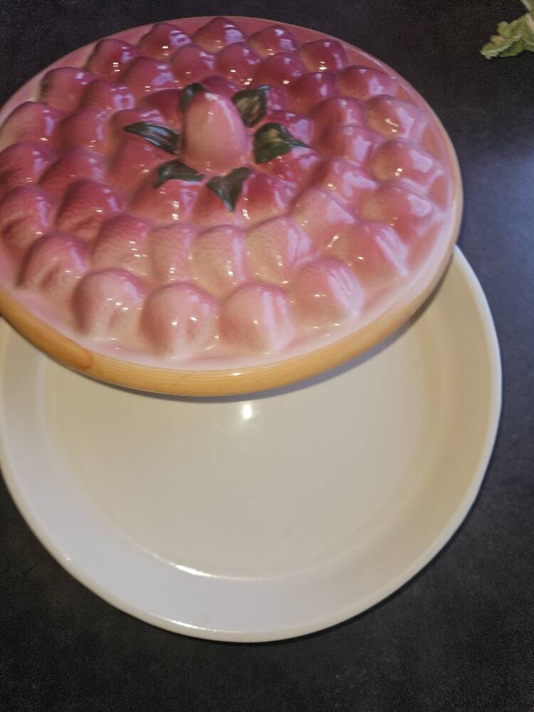 Vintage dessert plate in glazed ceramic with strawberry design, 1950s-1970s.