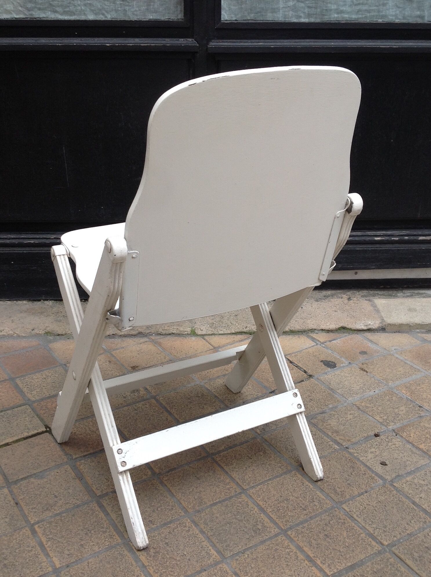Military folding chair USA of the 1940s