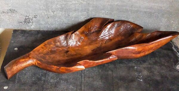 Coupe feuille en bois massif sculptée XXL ancienne