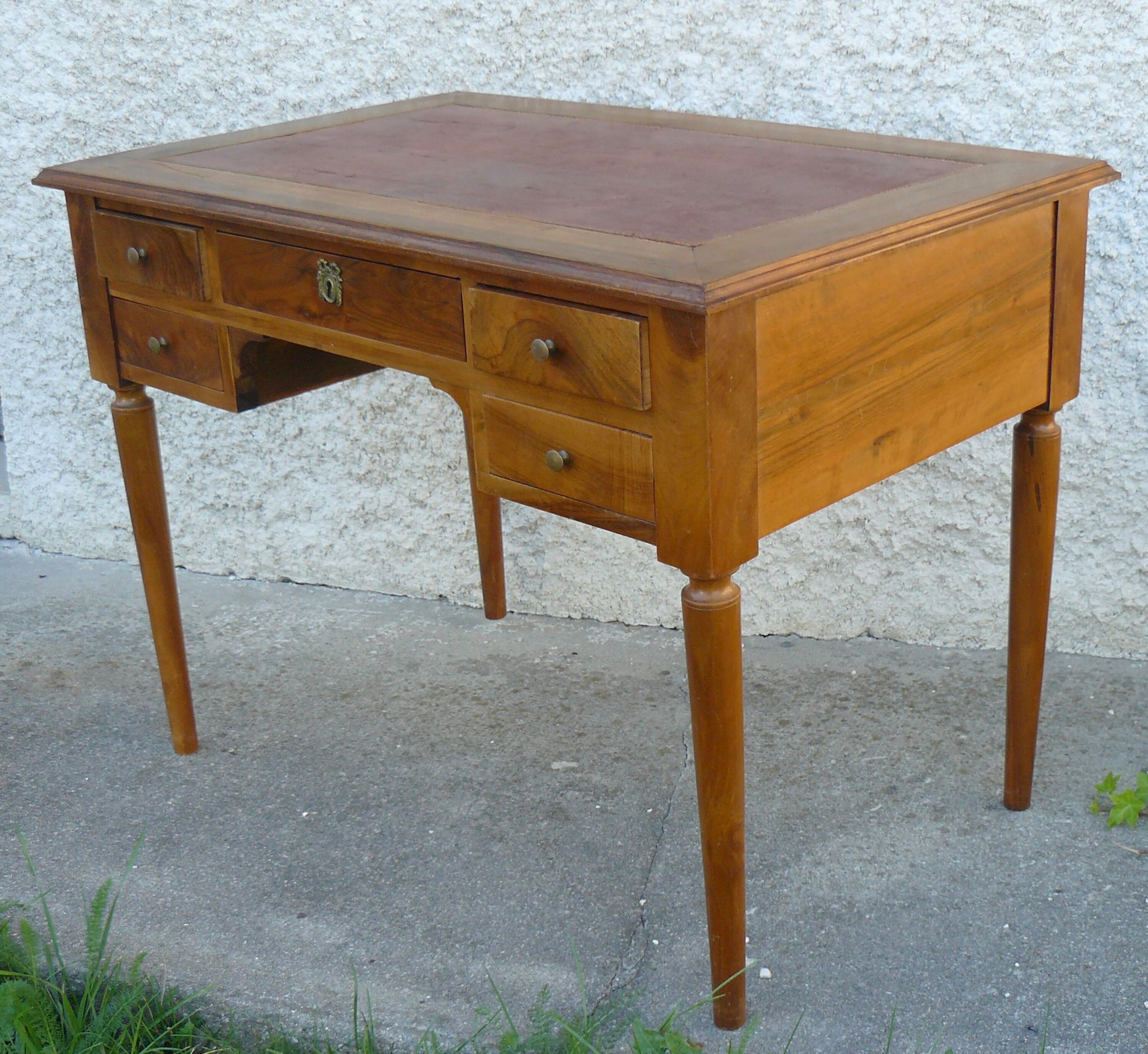 Walnut flat desk with 5 drawers