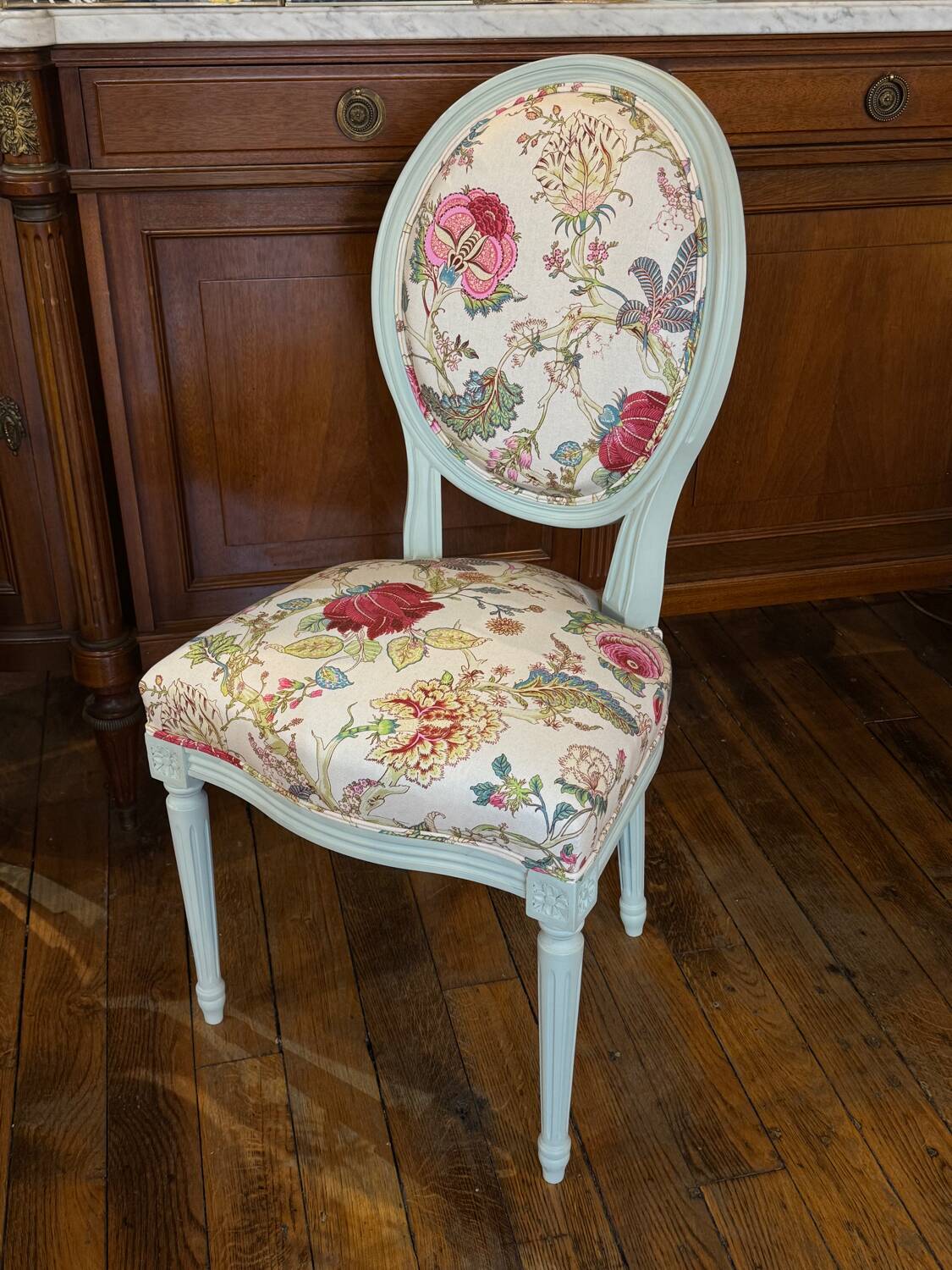 Louis XVI style medallion chair – traditional upholstery