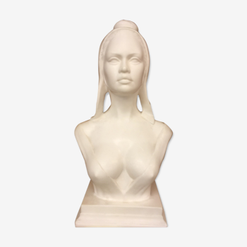 Bardot bust marianne