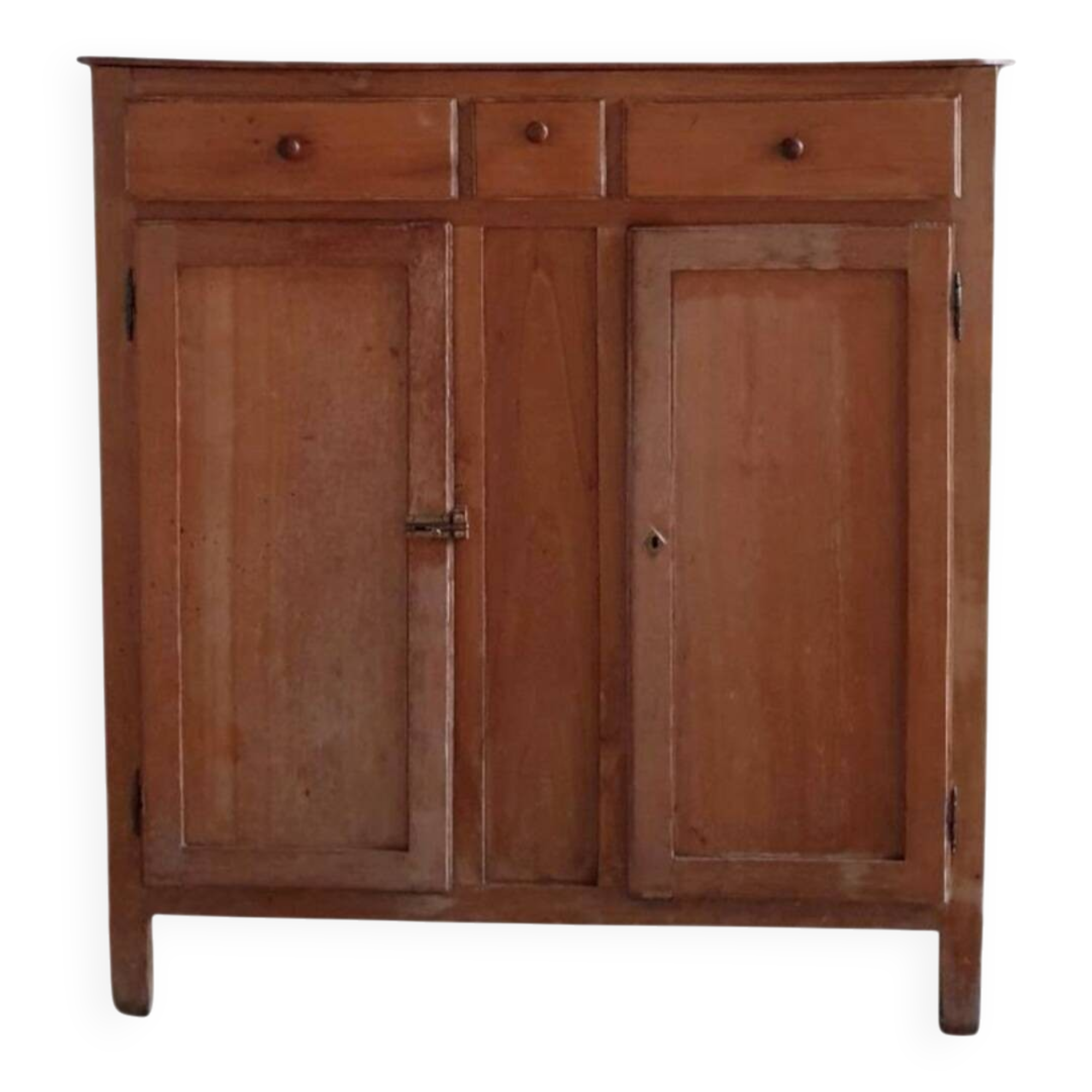 Buffet with 2 doors