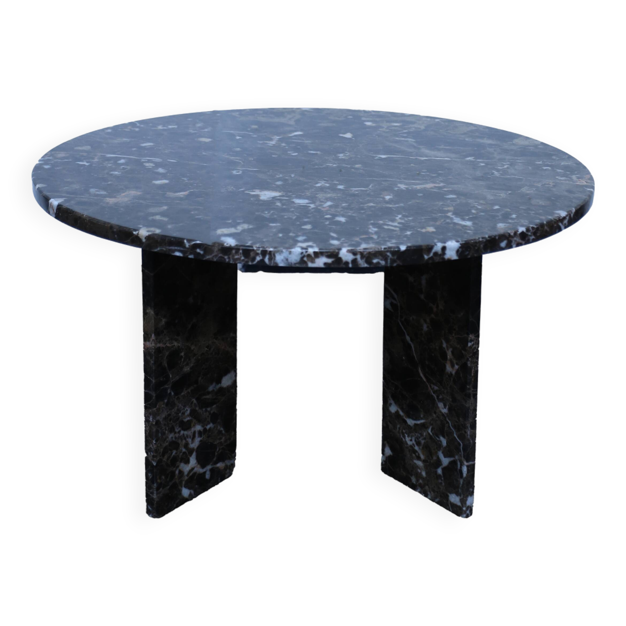 Round brown marble table