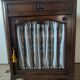 Buffet bas ancien en bois massif