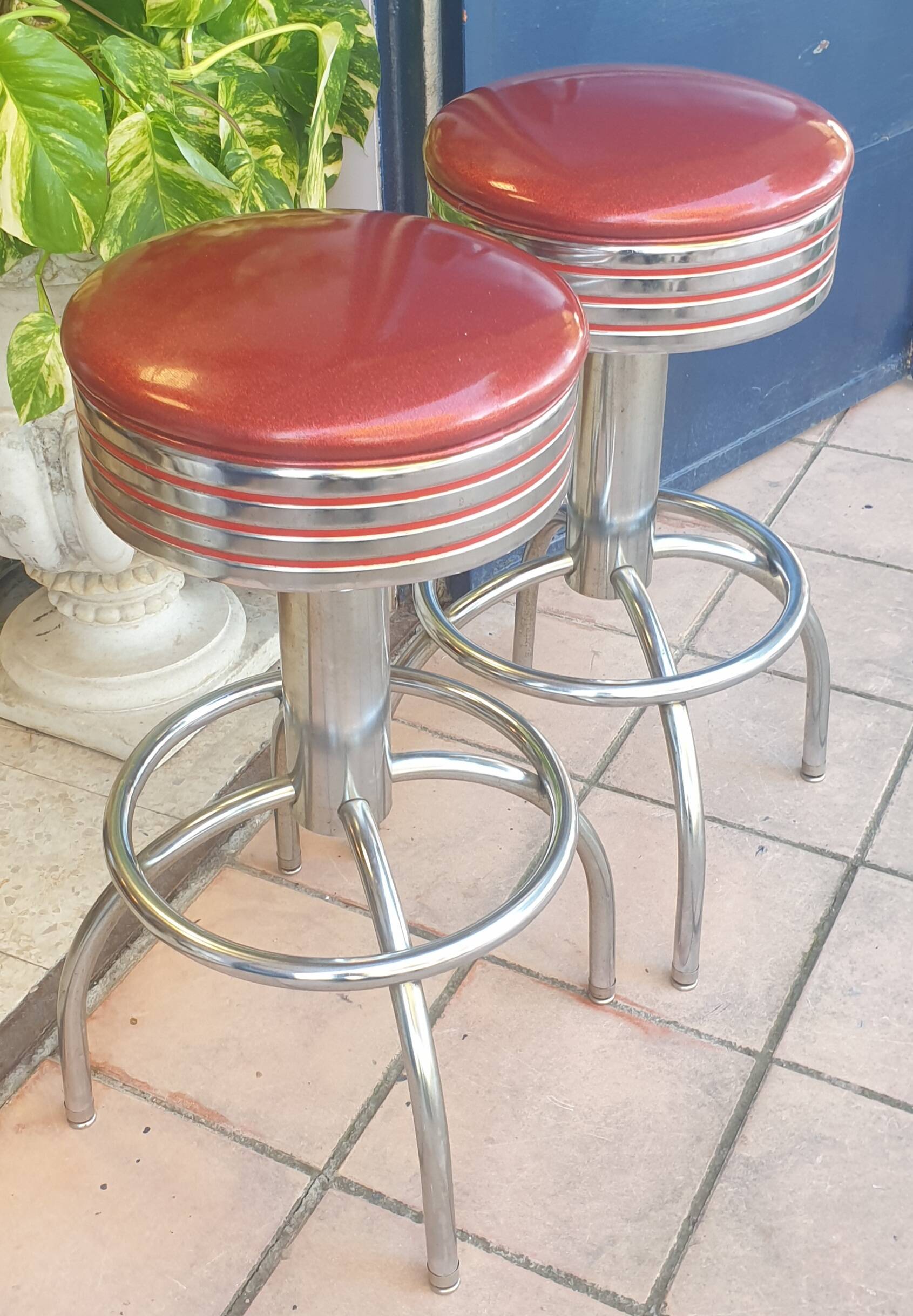 Paire de tabouret vintage fer et simili