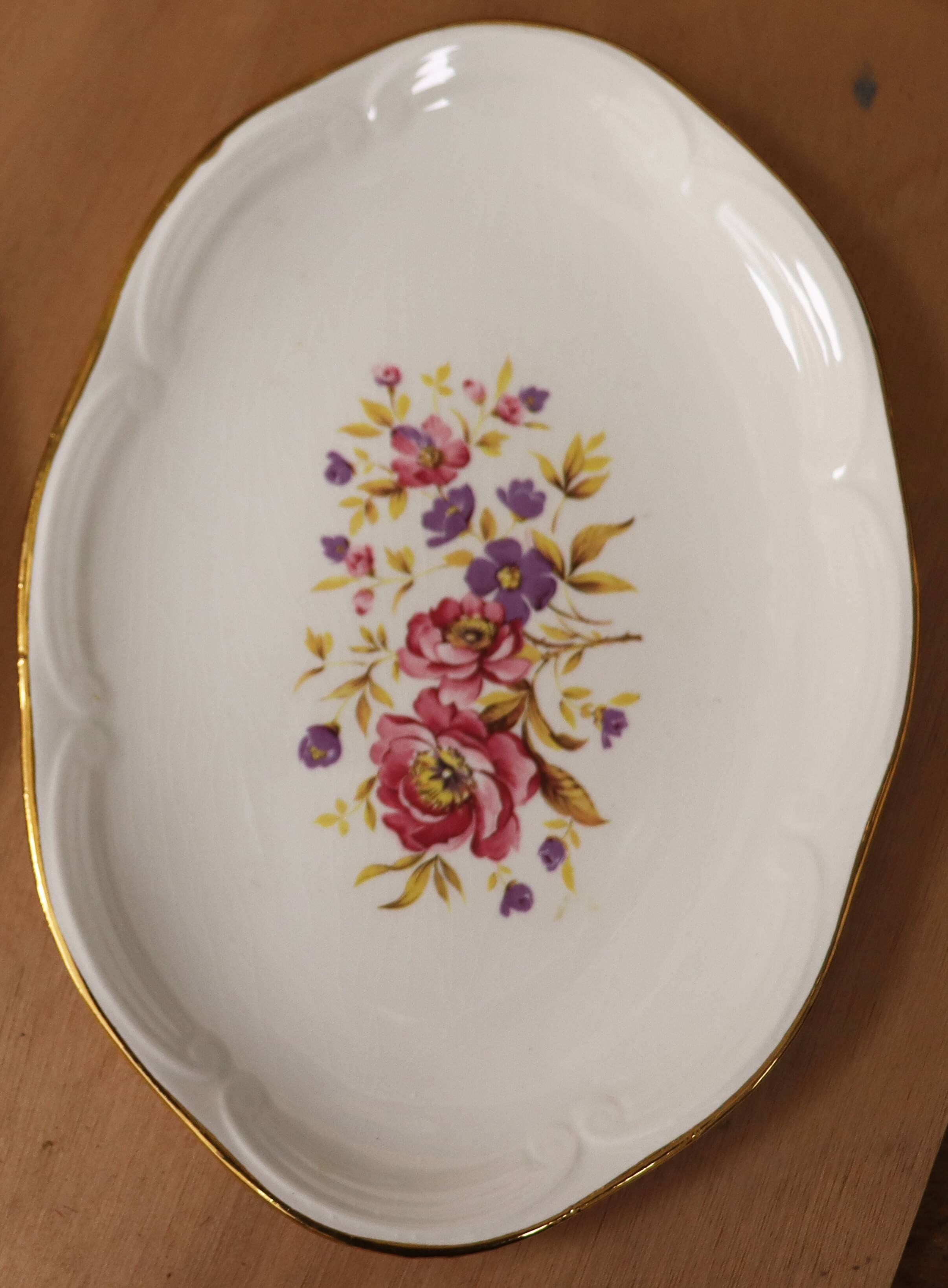 set of 2 vintage dishes