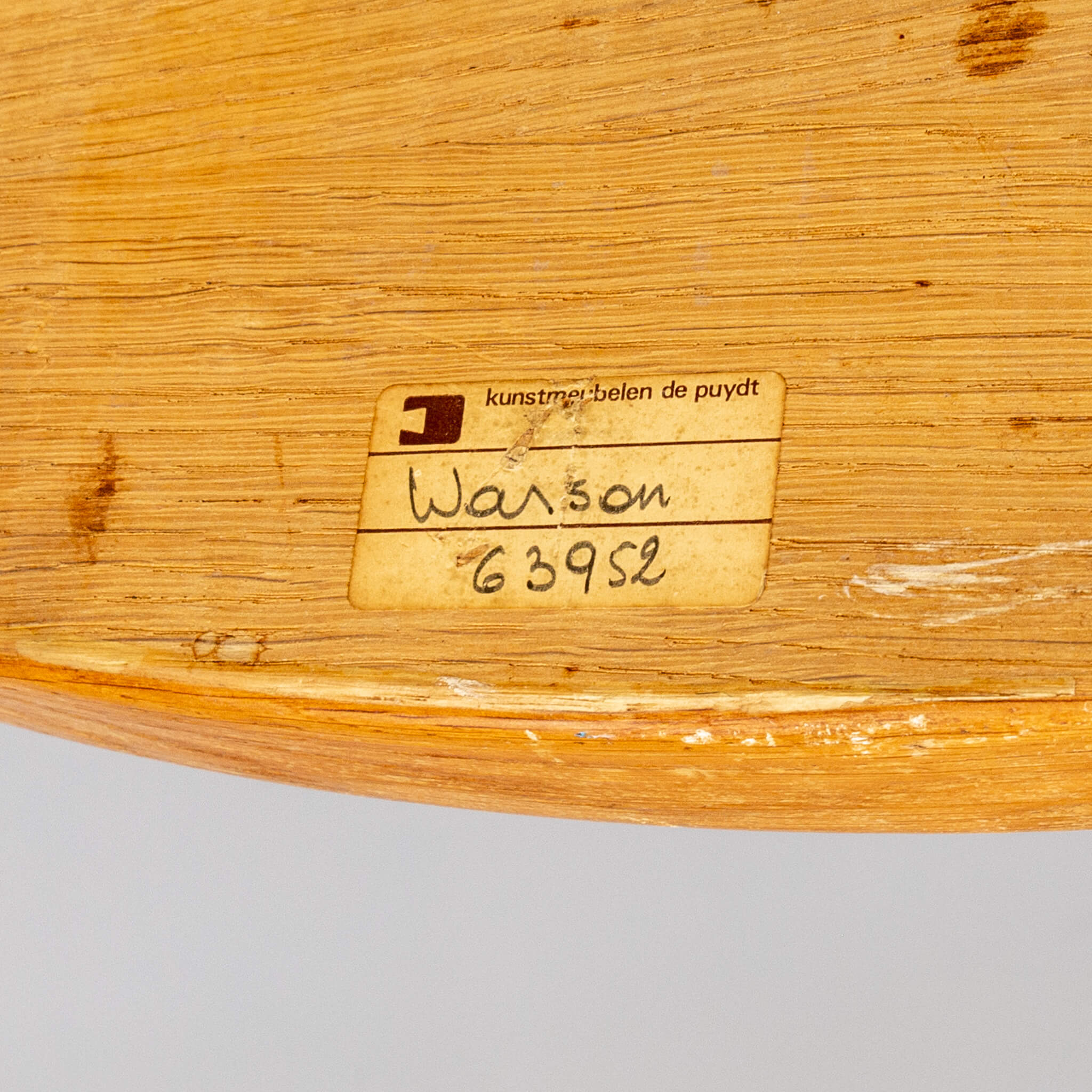 60s Massive Oak round coffee table for de Puydt