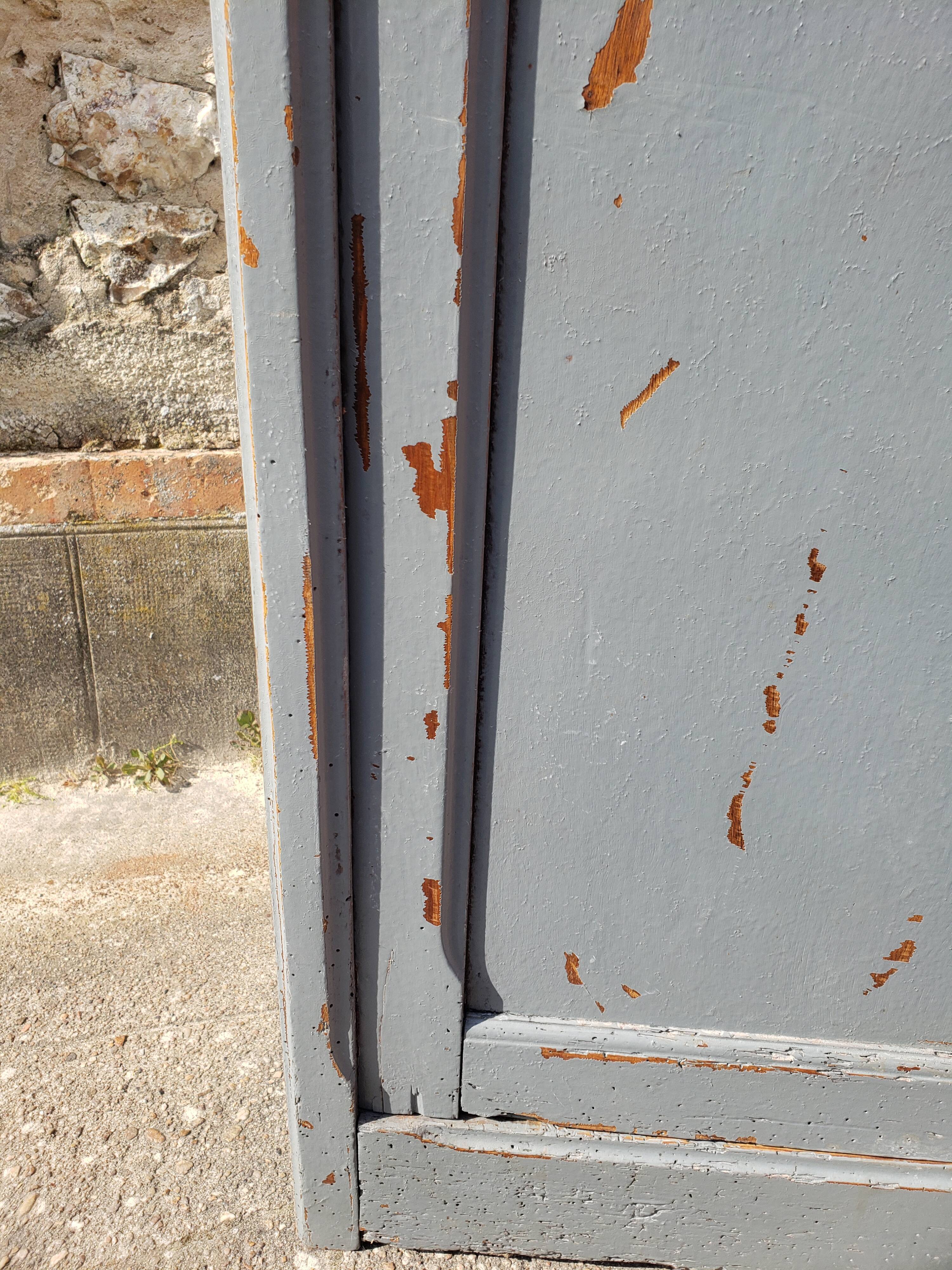 Slate and raw Parisian buffet