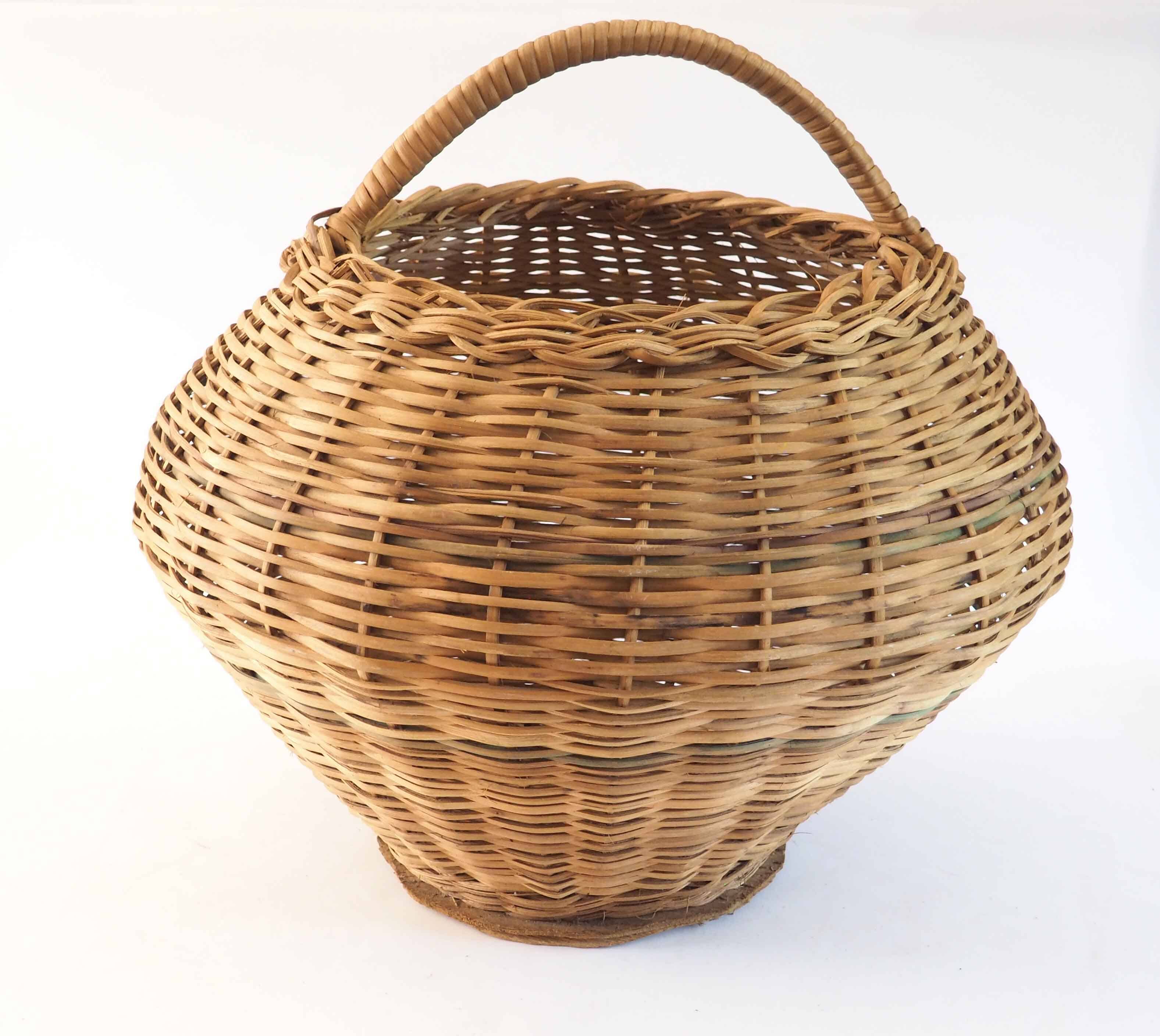 Large rattan amphora basket