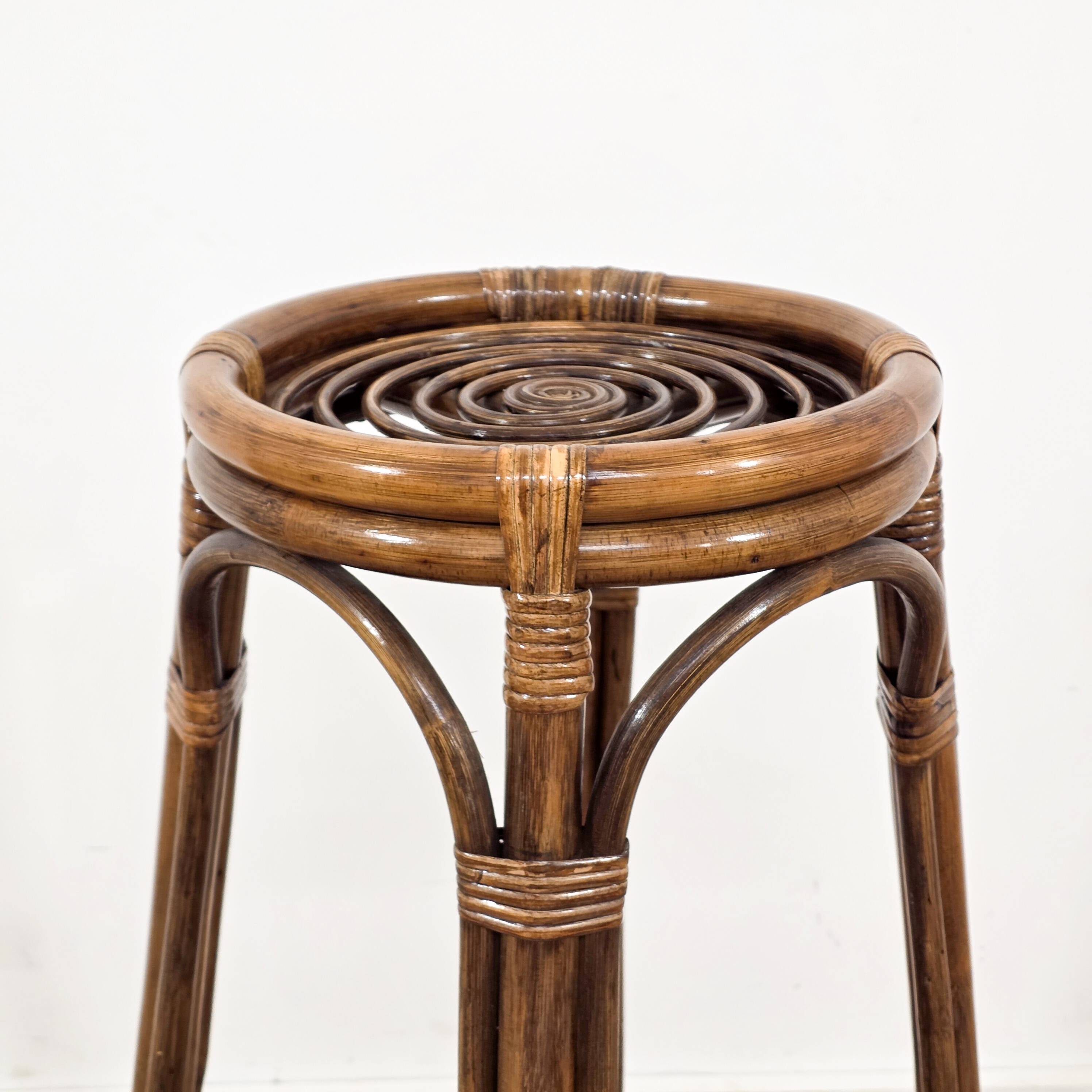 Ensemble de trois tabourets bar en rotin des années 1970