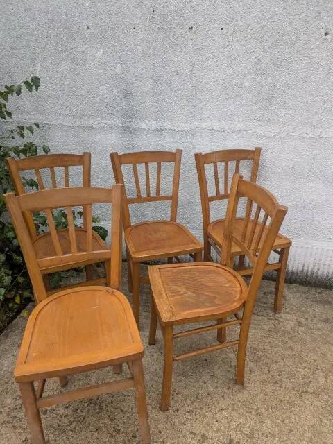 Lot de chaises bistrot