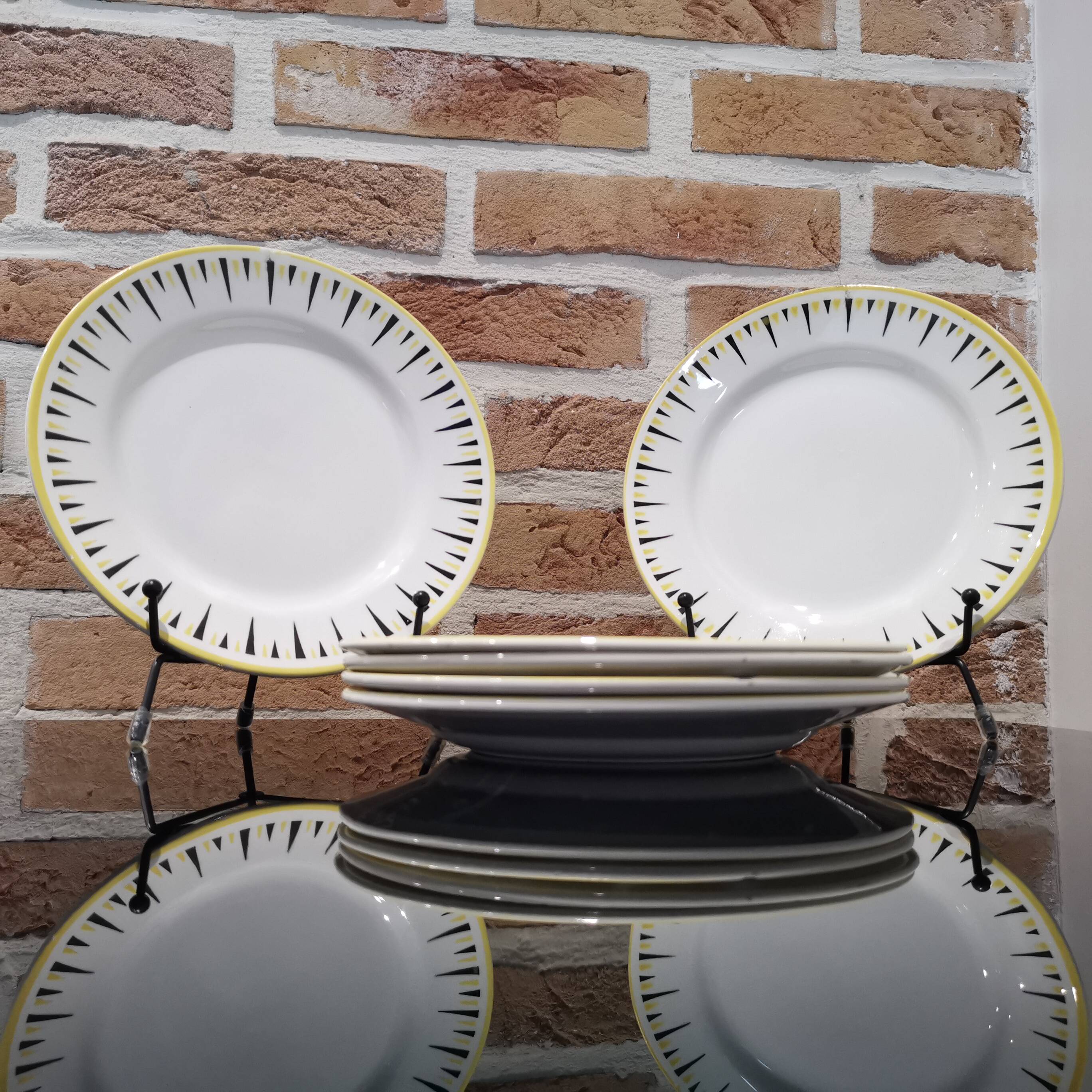6 dessert plates from the 50s in yellow & black Badonviller earthenware
