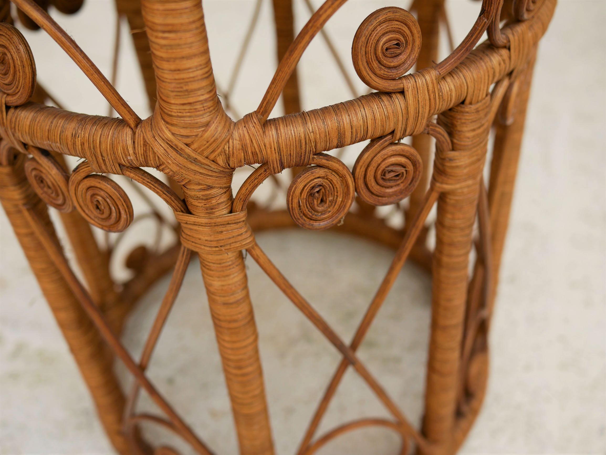 Vintage peacock stool in rattan