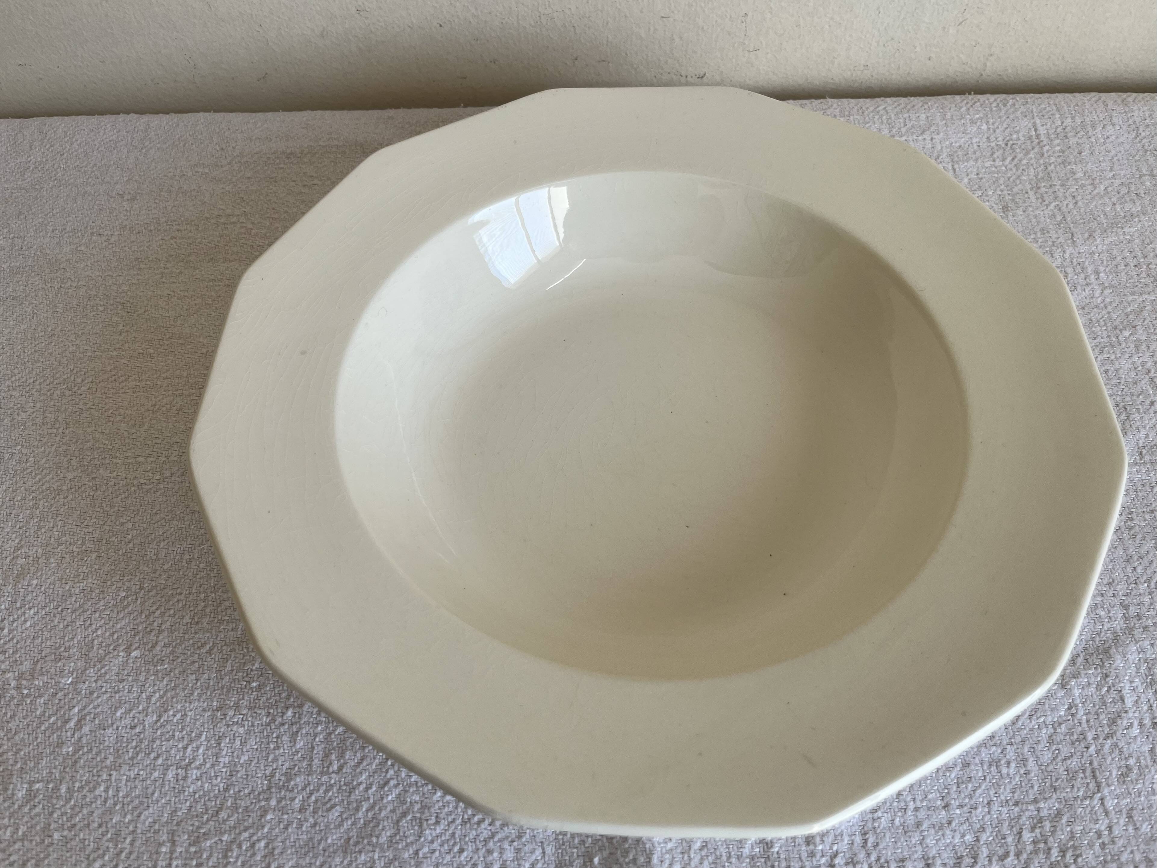 Octagonal fine earthenware table centrepiece 1920 white cream