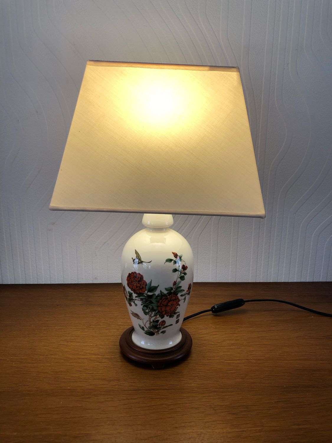 Bedside lamp vintage ceramic foot floral decoration