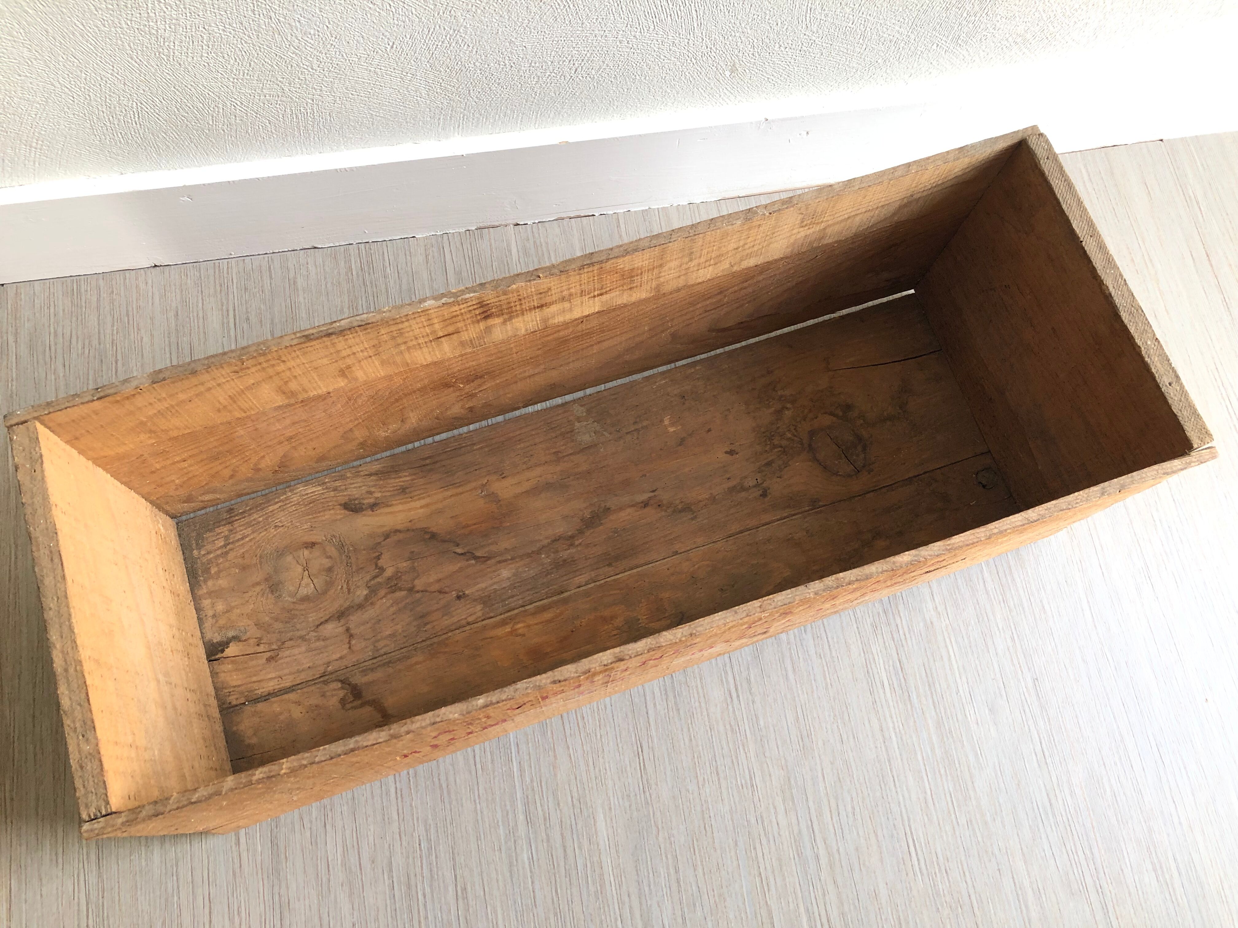 Wood advertising box "Auvergne dairy"